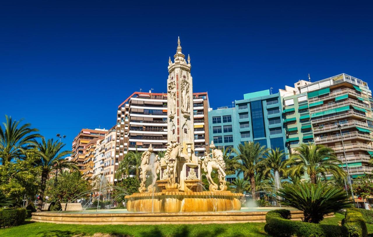 Alicante Colorful Penthouse Center 5C Apartment Exterior photo